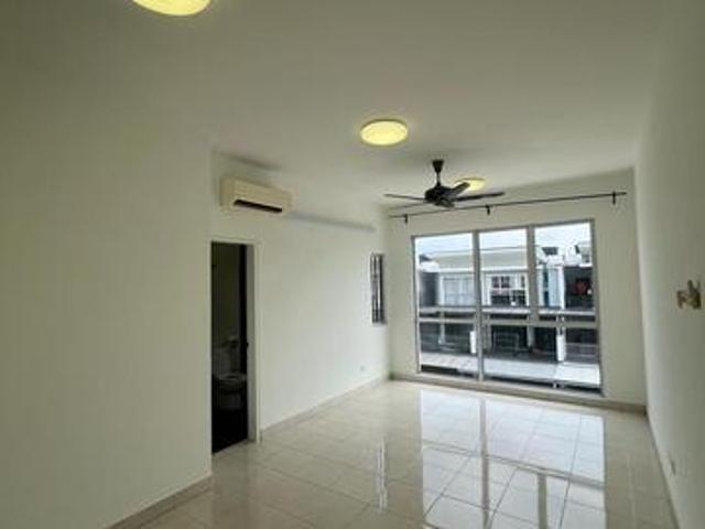 3 Storey house ready for rent