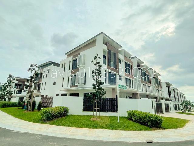 3 storey House Setia utama 2 Setia alam Below market Edulis Zeyheri