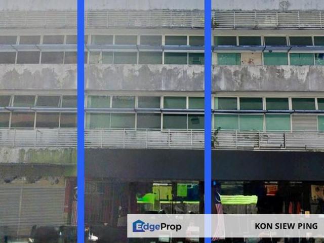 3 Storey Intermediate Unit Shophouse For Sale! Located at Lorong Liu Shan Bang, Kota Sentosa