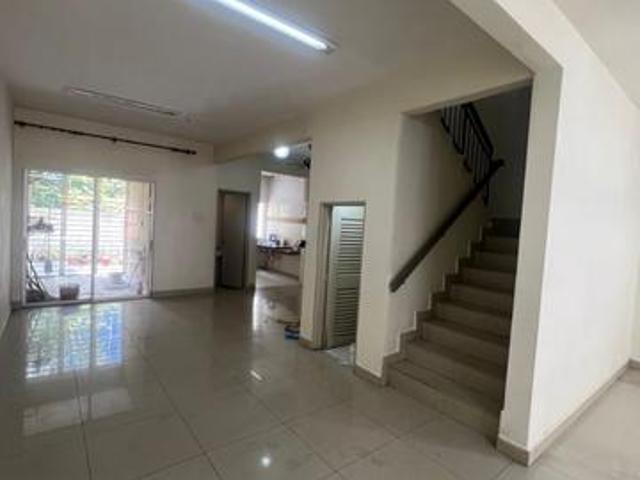 3 Storey Kinrara Mas Bukit JalilFreehold 3 Carparks