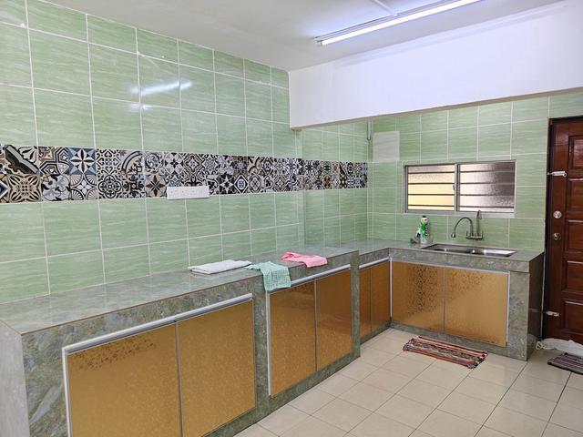 3 Storey Link House for Rent in Taman Sri Muda Seksyen 25 Shah Alam