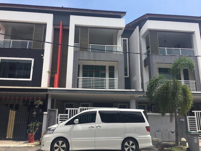 3 Storey Link House Kota Syahbandar Kota Laksamana Melaka