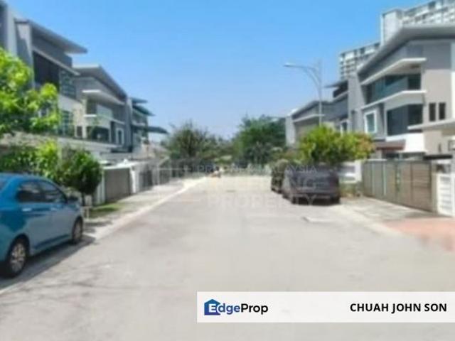 3 Storey Semi D House
