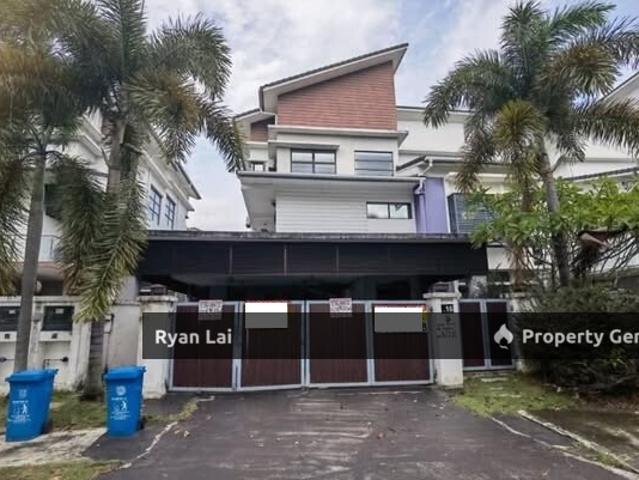 3 Storey Semi D @ Mezzo Residence @ Bukit Jelutong | Save up to 350k | Below Market Value 19% Auction Property!