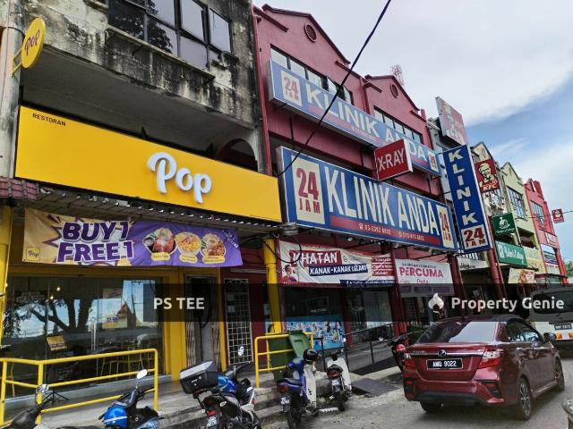 3 storey shoplot at jalan meru pekan meru