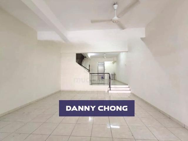 3 STY Terraced Can Commercial UseOwn Stay 3500sqft At Jelutong