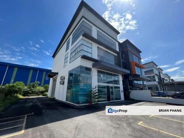 3 Sty Semi Detached Factory in Shah Alam Seksyen 22, jalan 22/5