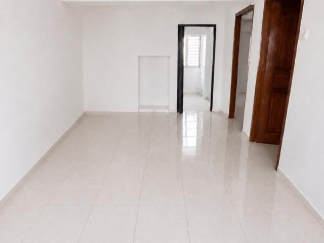 3 Saint George's Road HDB Apartment For Sale, $400,000, 2 Bed 1 Bath 635 sqft $630.00 psf