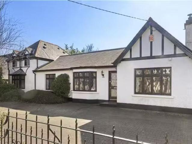 3 Seapoint Avenue Blackrock, Blackrock, Co. Dublin, A94X0P8 is.