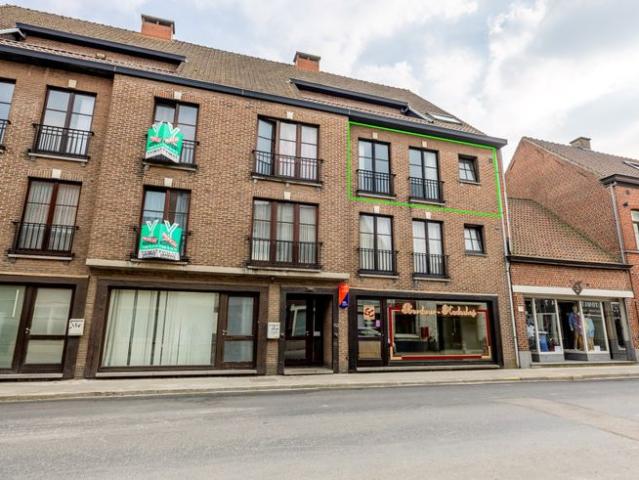 3 SLAAPKAMER APPARTEMENT MET GARAGE