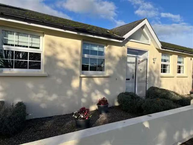 3 Sleaveen Park, Kinsale, Cork, P17 XA40