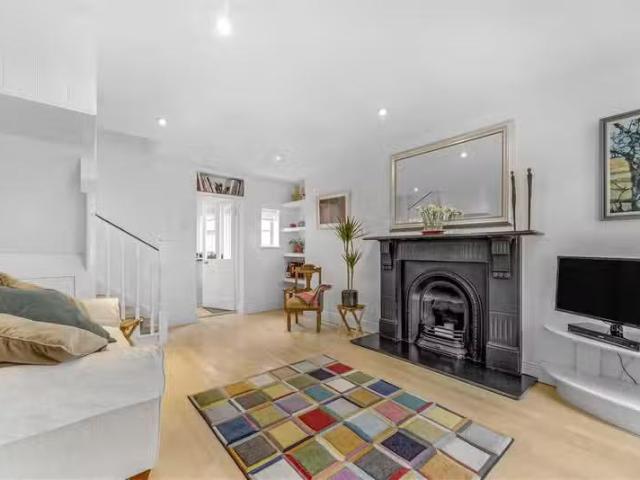 3 South Dock Place, Ringsend, Dublin 4, D04 XY81