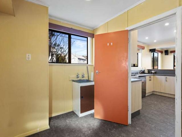3 Taiaroa Street, Strathmore Park, Wellington City