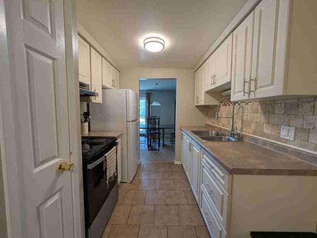 3 Tara Crescent 4 Bedroom Apartment for Rent at 3 Tara Cres, Thorold, ON L2V 4M1