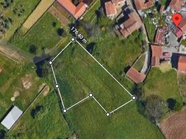 3 Terrenos para construção no centro de Carregosa