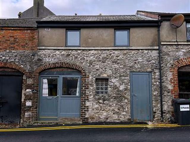 3 The Mews, Francis Street, Drogheda, Co. Louth Anthony Byrne Property Services 4900 MyHome. Ie Residential