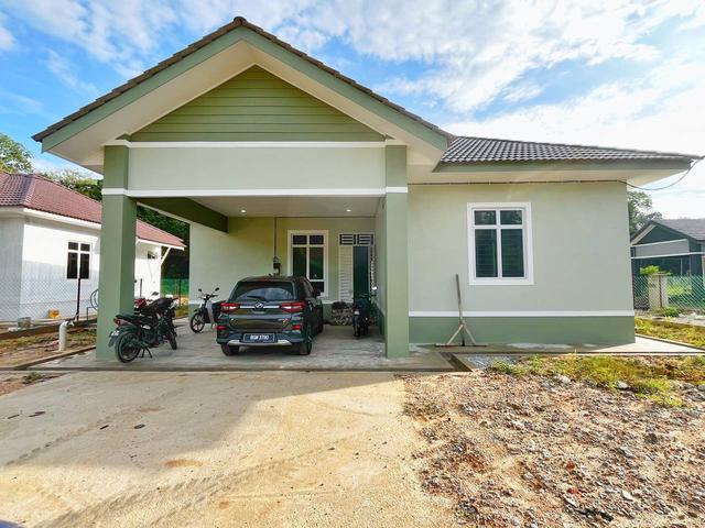 3 Unit Rumah Banglo di Kg Kenjing Pasir Mas Untuk Dijual