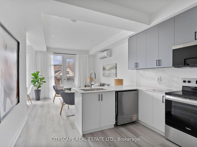 3 Upper 587 Oakwood Avenue, York | 2Beds/2Bath, Condo, $2,940/mo | Condos. Ca