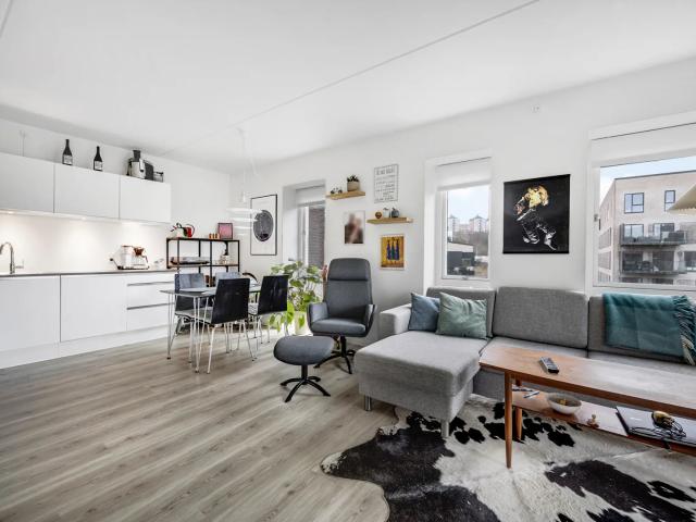 3 værelses lejlighed med stor altan på Eternitten