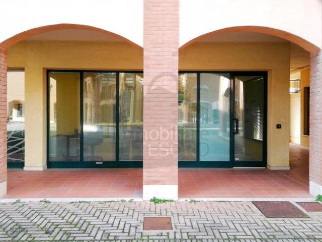 3 Vetrine in vendita a Rimini