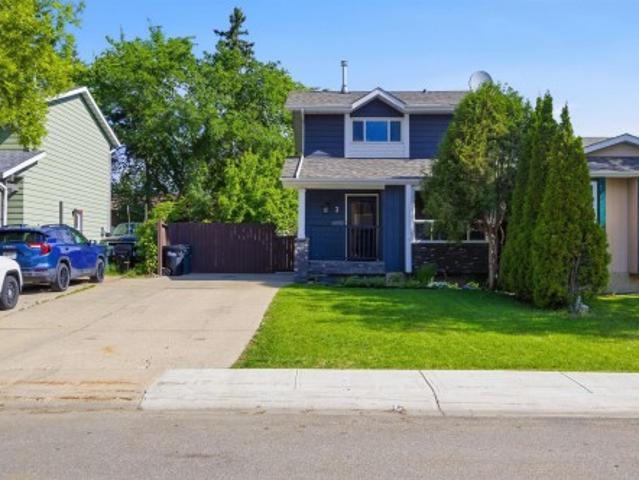 3 Woodbine Court, Sherwood Park, AB, T8A 4B1 house for sale | Listing ID E4492 | Royal LePage