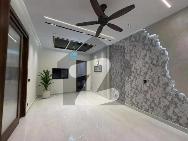 3 Years Installment Plan Luxury 10 Marla Brand New House In Park View City Lahore Park View City