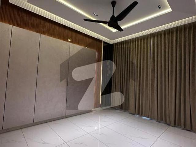 Brand New Luxury 10 Marla Brand New House In Park View City Lahore Park View City