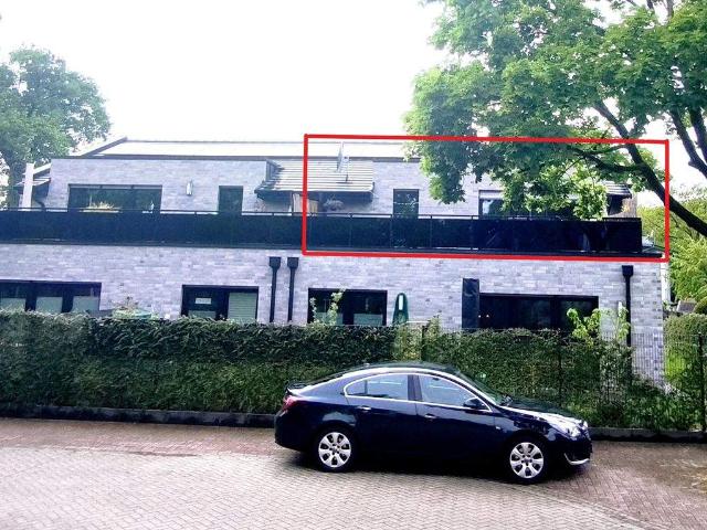 3 Zi. Wohnung, 90 mÂ² Wfl Lingen City, sÃ¼dl. Strootgebiet, 2 groÃe SZ, Terrasse, EBK, Stellplatz, Penthouse Feeling ab 01.08.2026