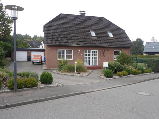 3 Zim. Dachgeschosswohnung Whg. im 2 Familienhaus in Boostedt