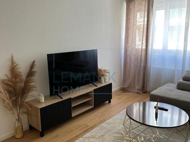 3 Zimmer, 50 m², 2. Stock