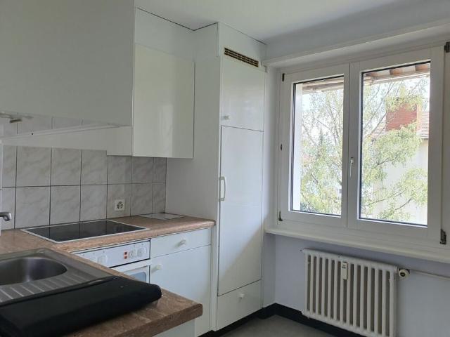 3 Zimmer, 57 m², 2. Stock