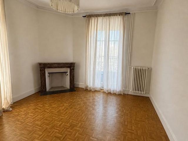 3 Zimmer, 56 m², 2. Stock