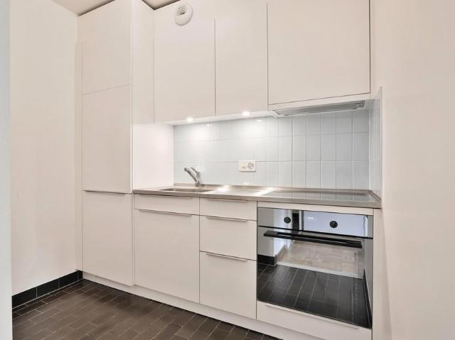 3 Zimmer, 56 m², 8. Stock