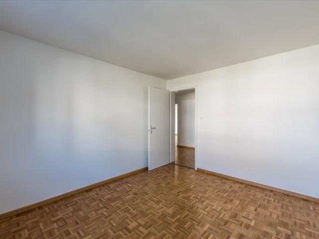 3 Zimmer, 59 m², 2. Stock