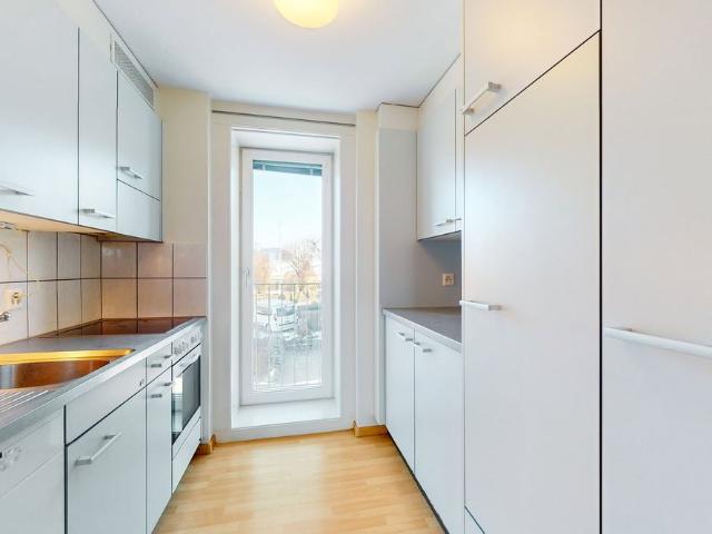 3 Zimmer, 59 m², 2. Stock