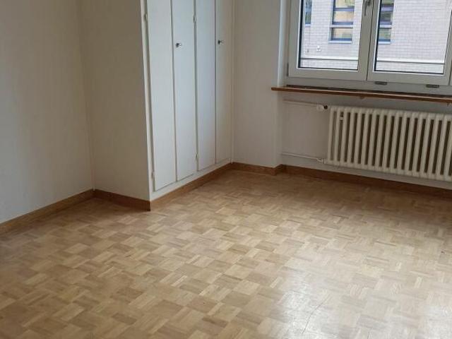3 Zimmer, 63 m², 2. Stock
