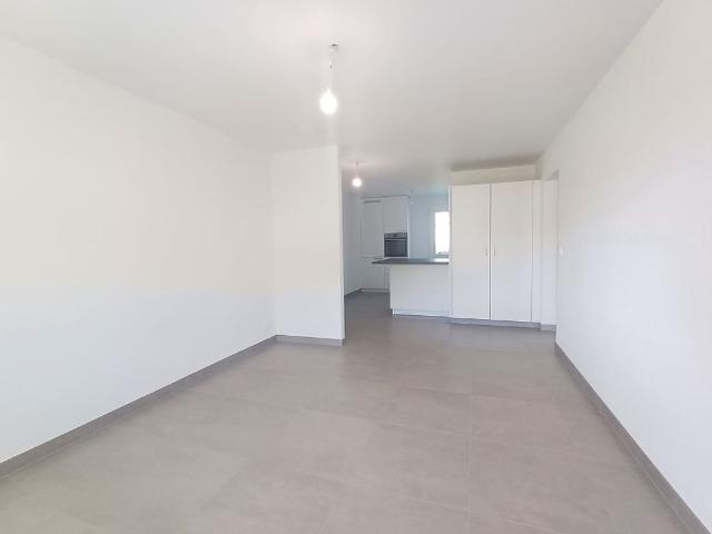 3 Zimmer, 63 m², 2. Stock