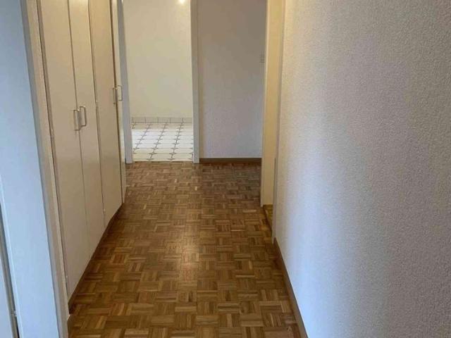 3 Zimmer, 60 m², 1. Stock