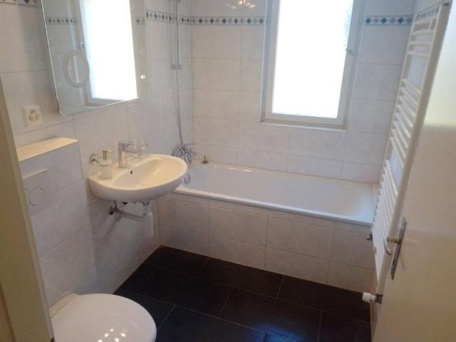 3 Zimmer, 60 m², 1. Stock