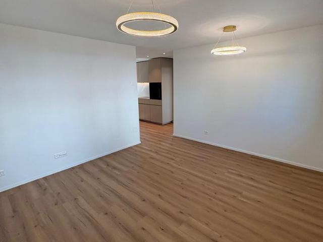 3 Zimmer, 60 m², 1. Stock