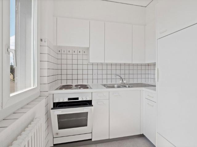 3 Zimmer, 60 m², 2. Stock