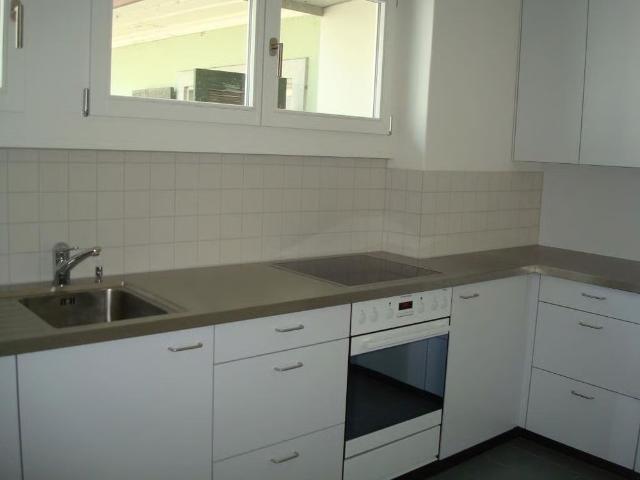 3 Zimmer, 60 m², 2. Stock