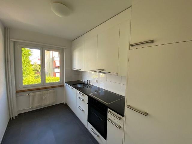 3 Zimmer, 60 m², 2. Stock