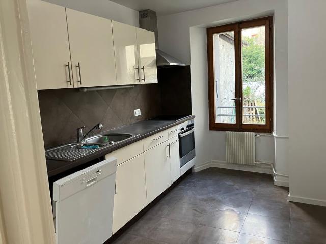 3 Zimmer, 64 m², 2. Stock