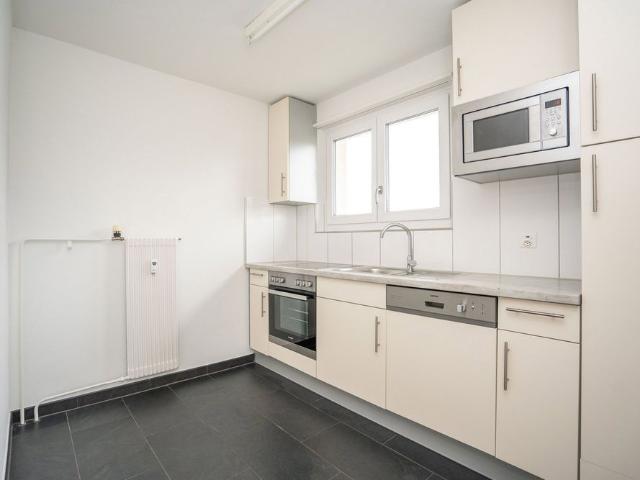 3 Zimmer, 64 m², 2. Stock