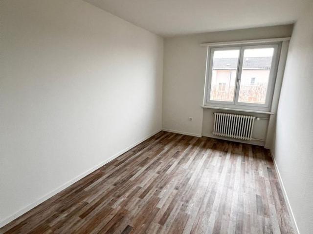 3 Zimmer, 64 m², 2. Stock