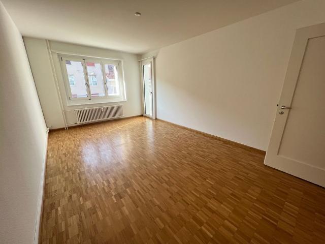 3 Zimmer, 64 m², 2. Stock