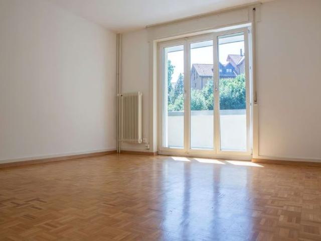 3 Zimmer, 70 m², 2. Stock