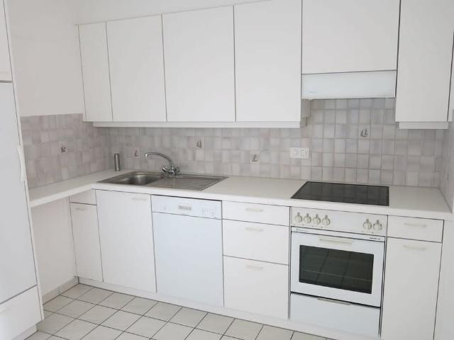 3 Zimmer, 70 m², 2. Stock