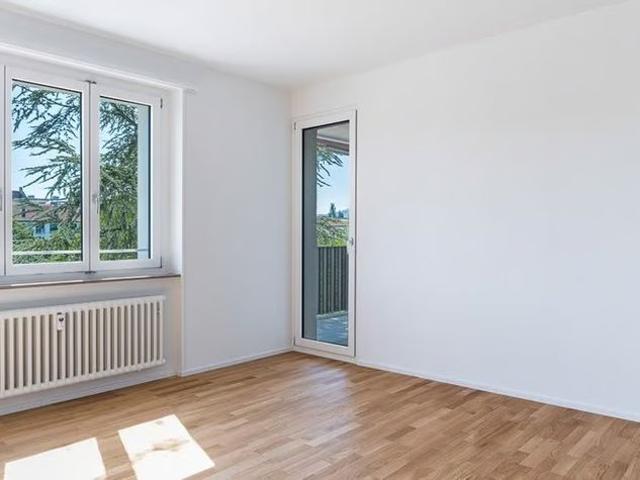 3 Zimmer, 70 m², 2. Stock
